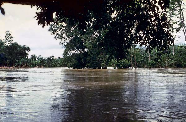 Kali Martapura hat Hochwasser